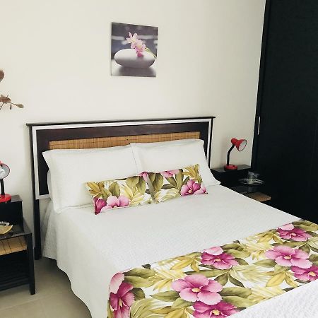 Hotel Meson De Las Flores Армения Екстериор снимка