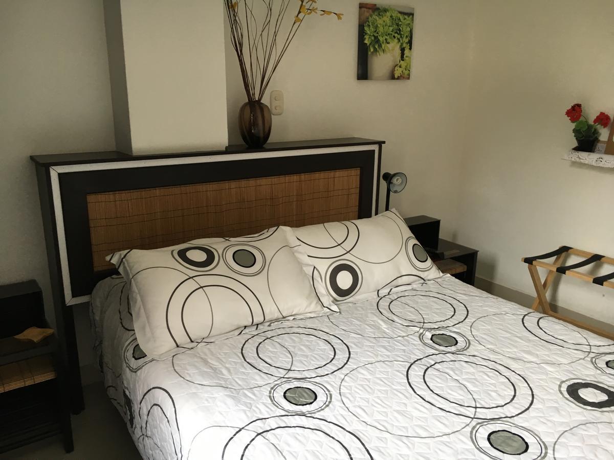Hotel Meson De Las Flores Армения Екстериор снимка