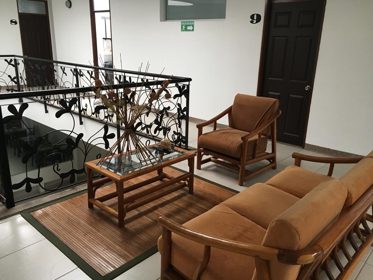 Hotel Meson De Las Flores Армения Екстериор снимка