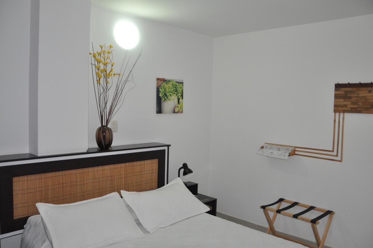 Hotel Meson De Las Flores Армения Екстериор снимка