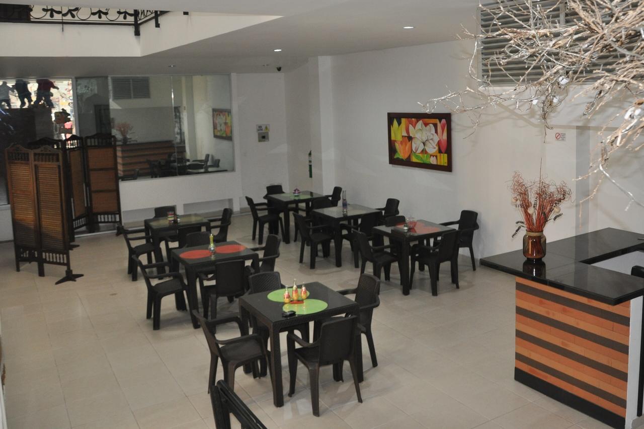 Hotel Meson De Las Flores Армения Екстериор снимка