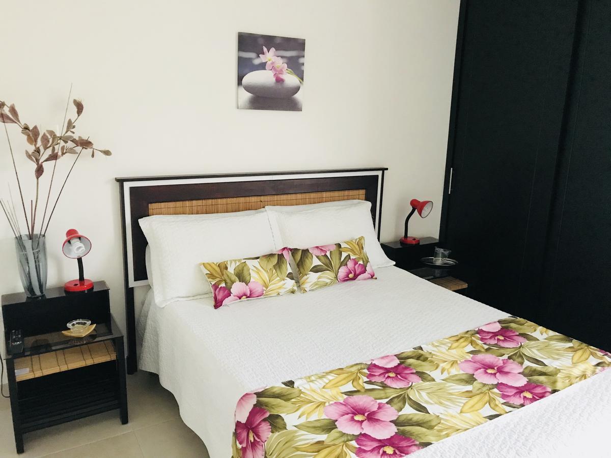 Hotel Meson De Las Flores Армения Екстериор снимка