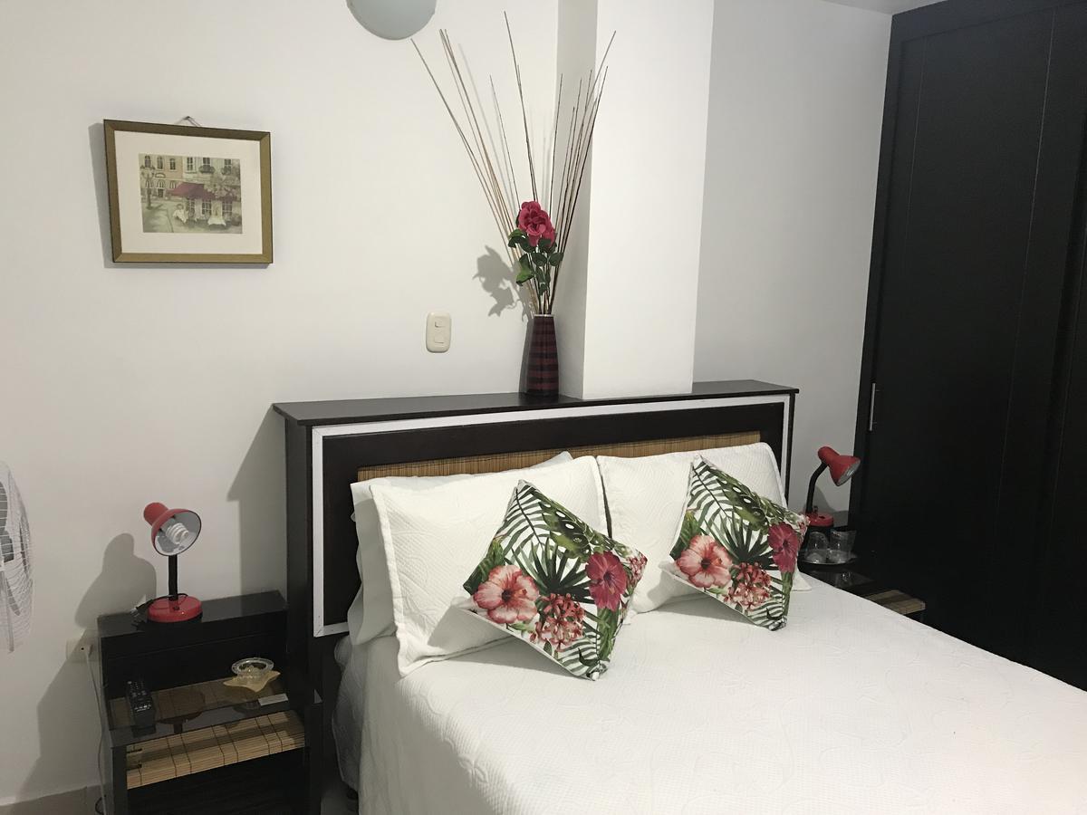 Hotel Meson De Las Flores Армения Екстериор снимка