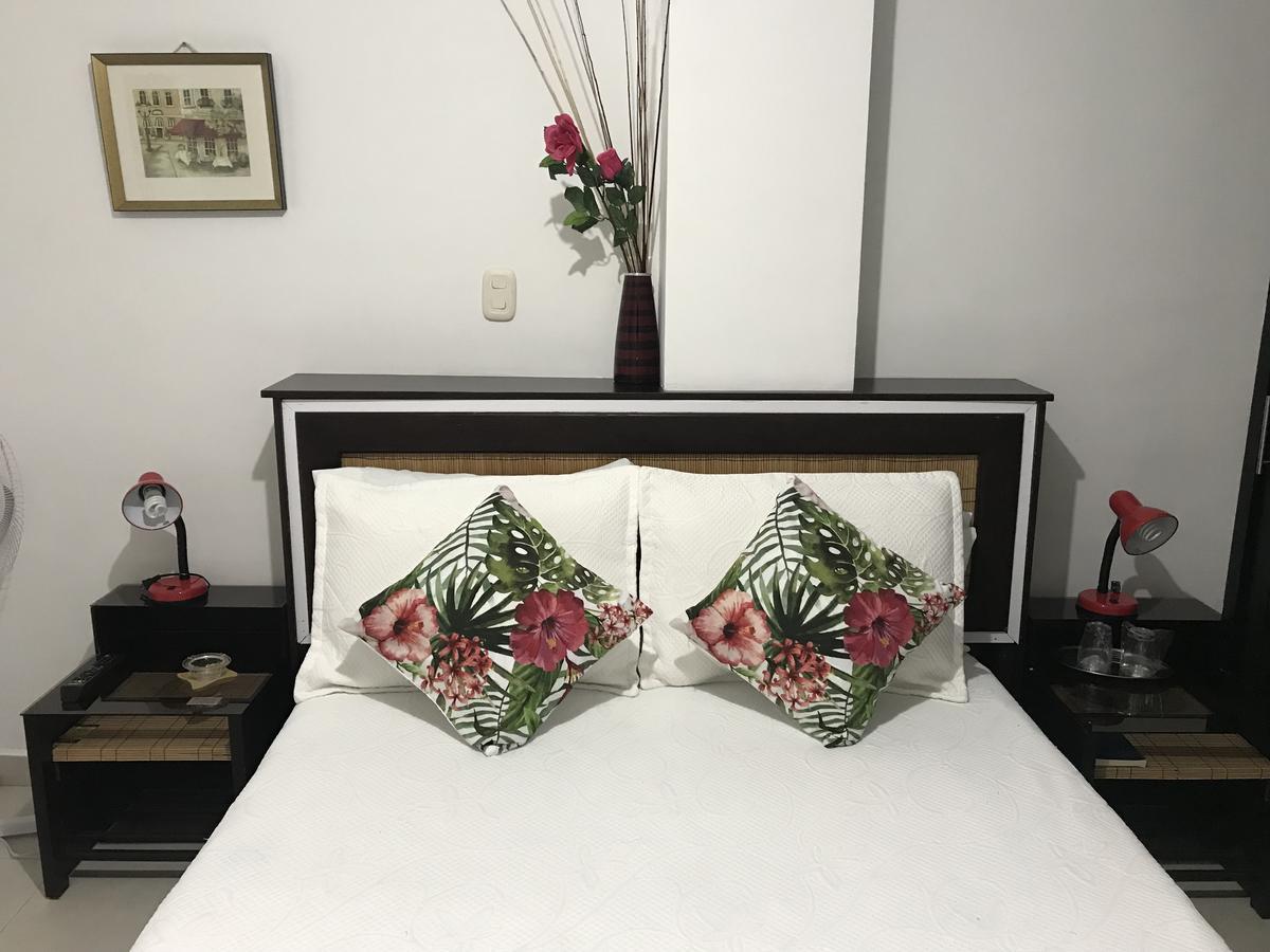 Hotel Meson De Las Flores Армения Екстериор снимка